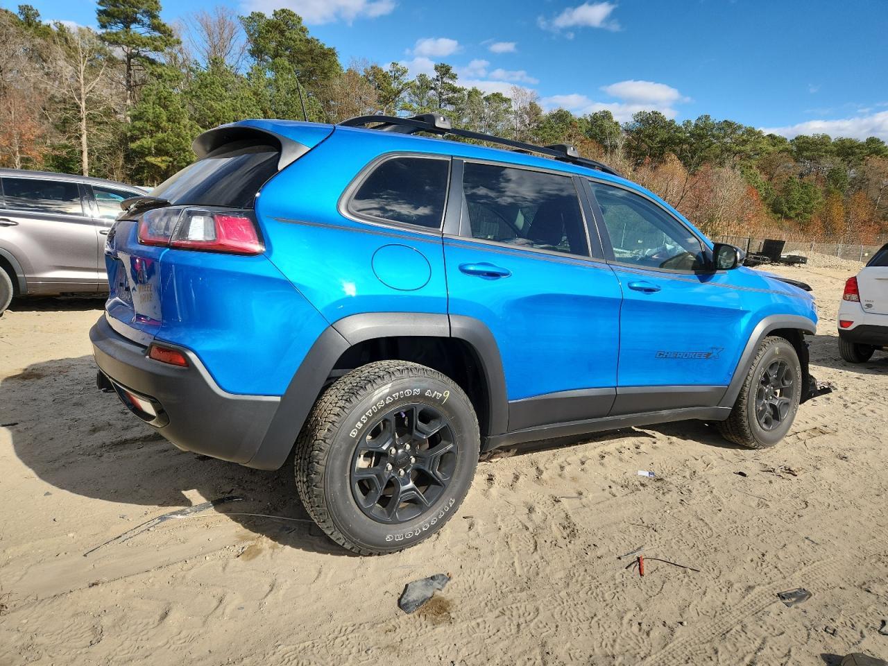 2022 JEEP CHEROKEE