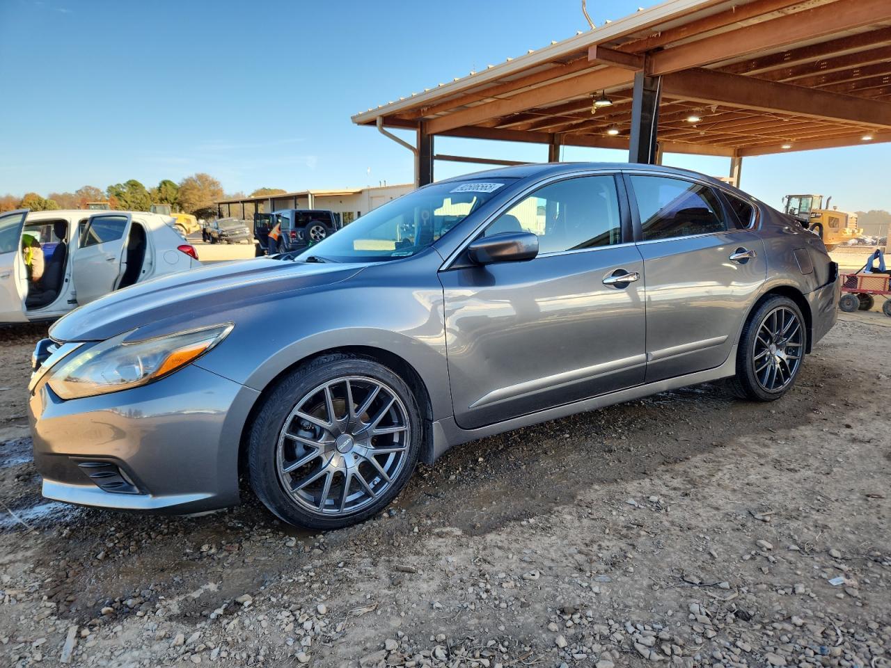 2017 NISSAN ALTIMA