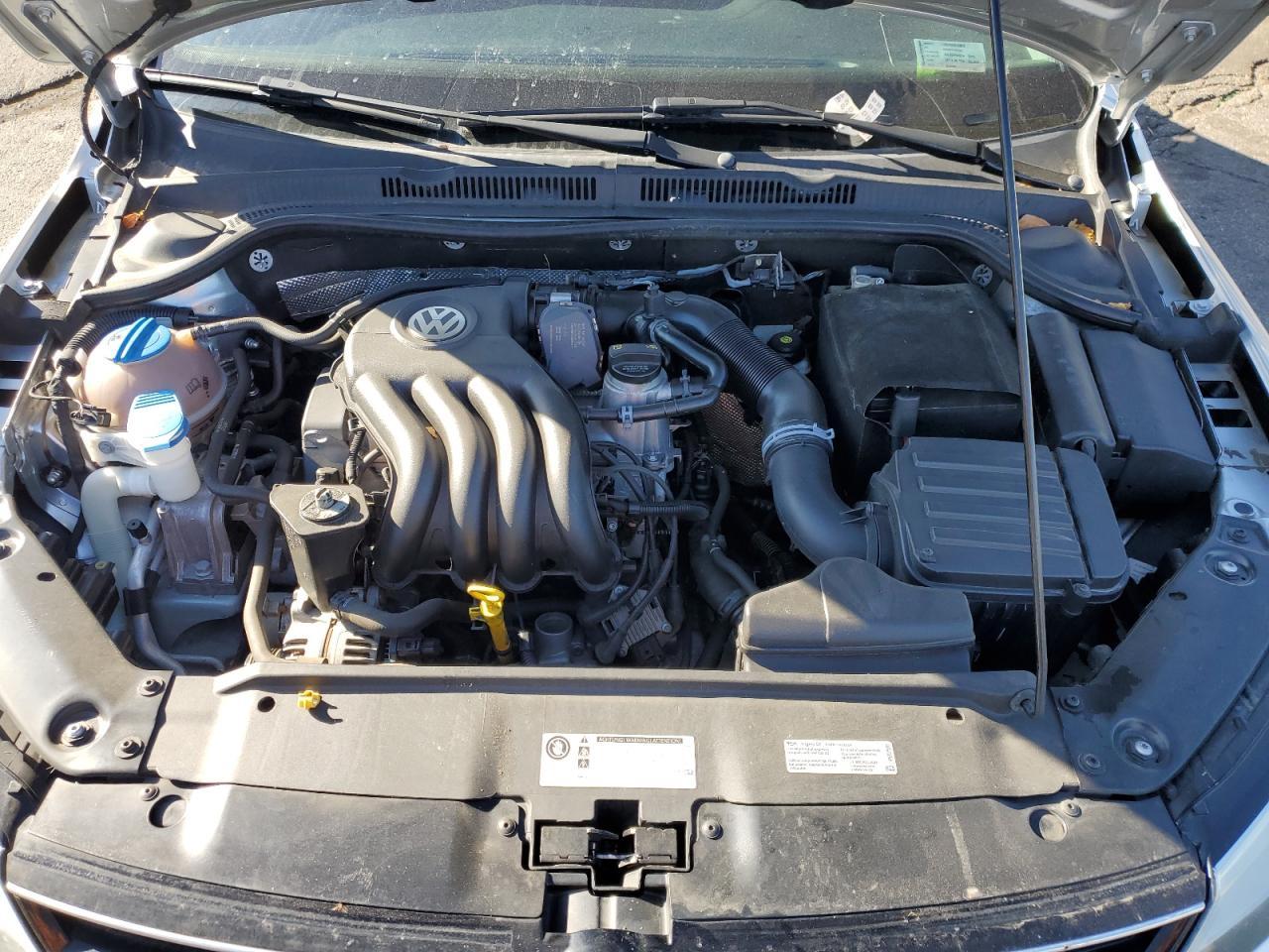 2015 VOLKSWAGEN JETTA