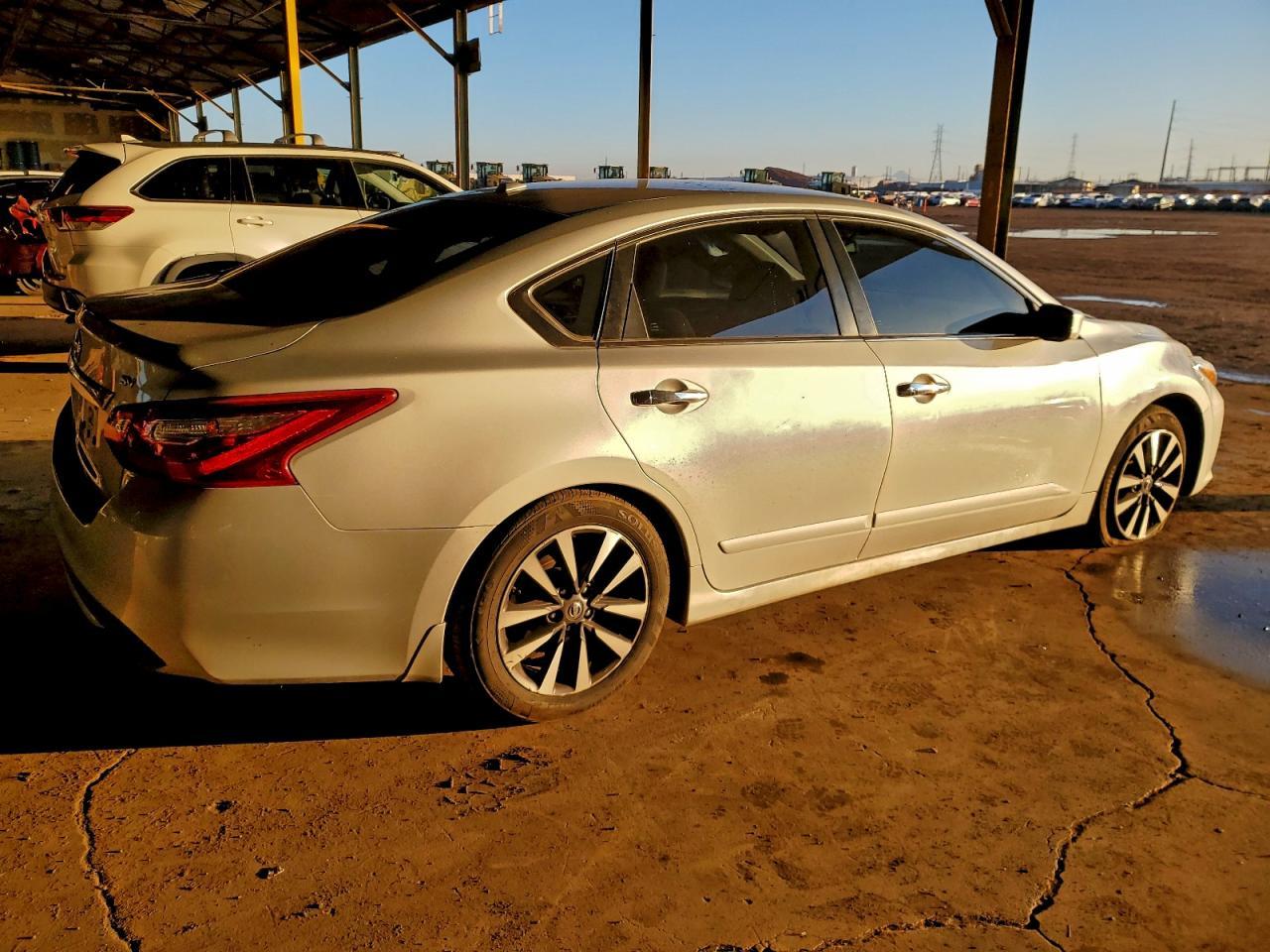 2017 NISSAN ALTIMA