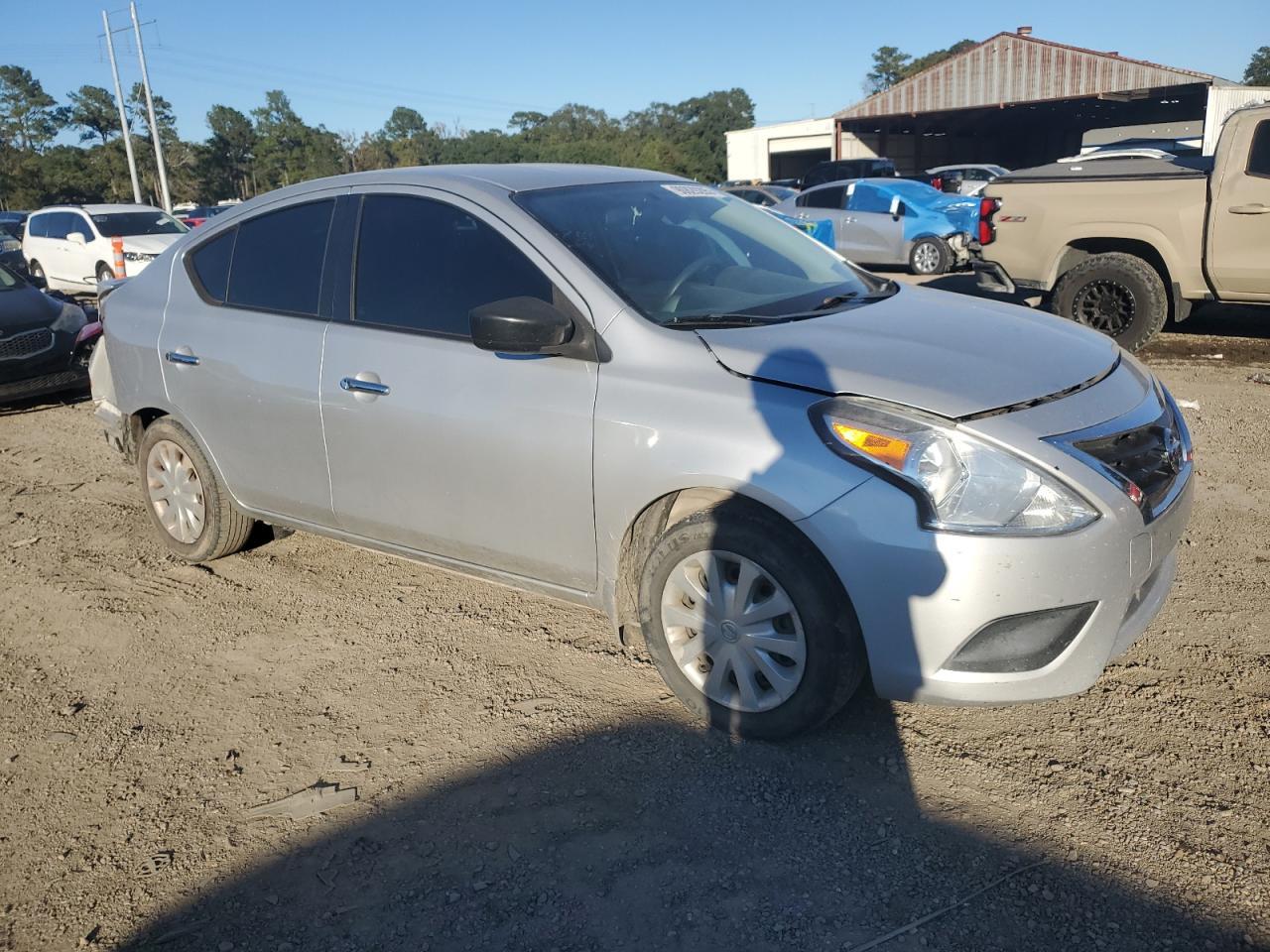 2017 NISSAN VERSA