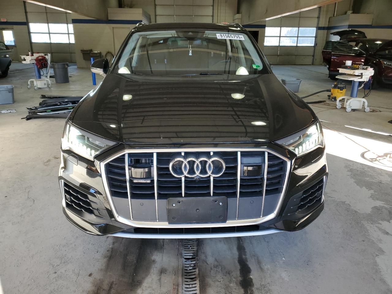 2023 AUDI Q7