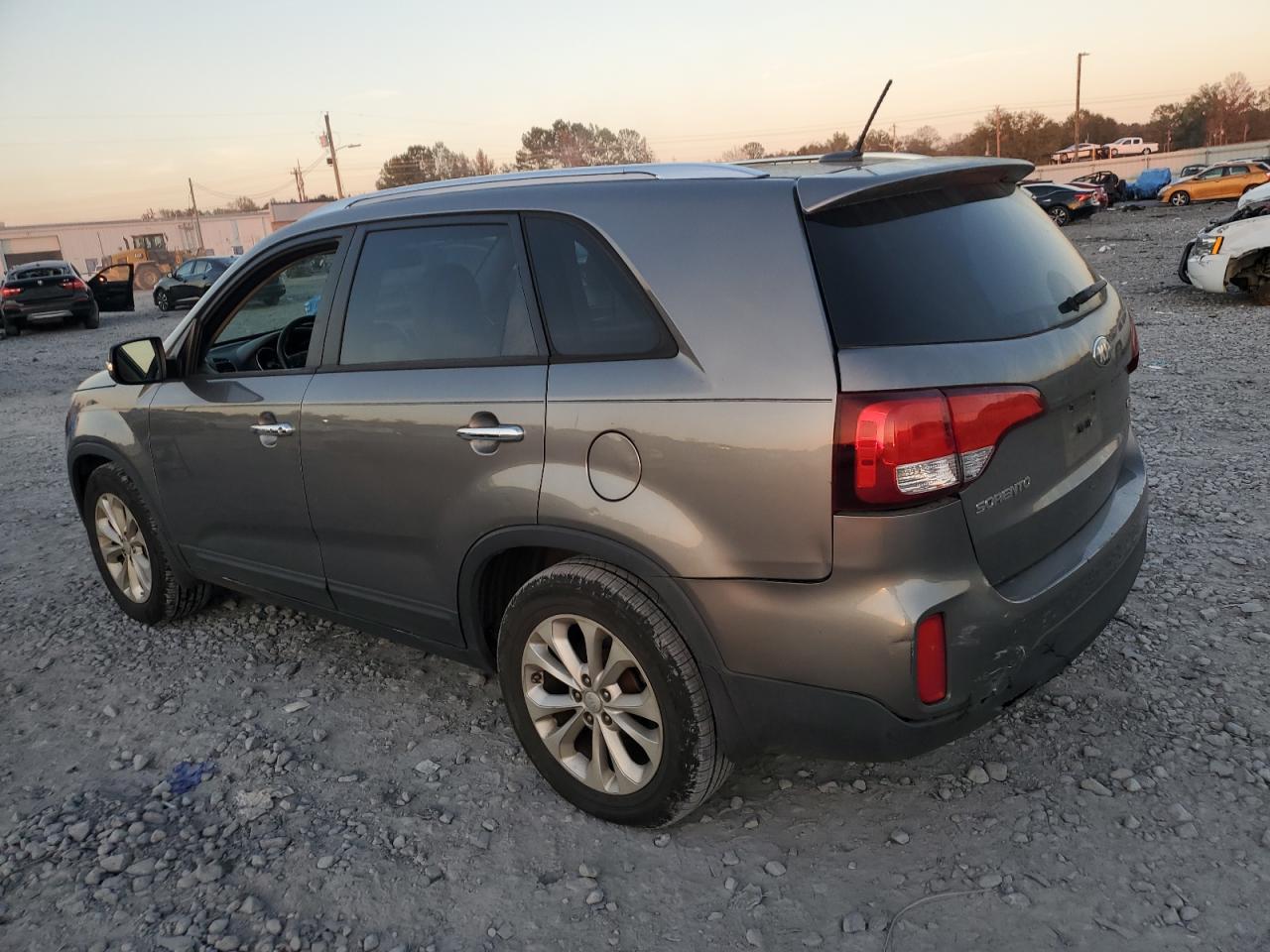 2015 KIA SORENTO
