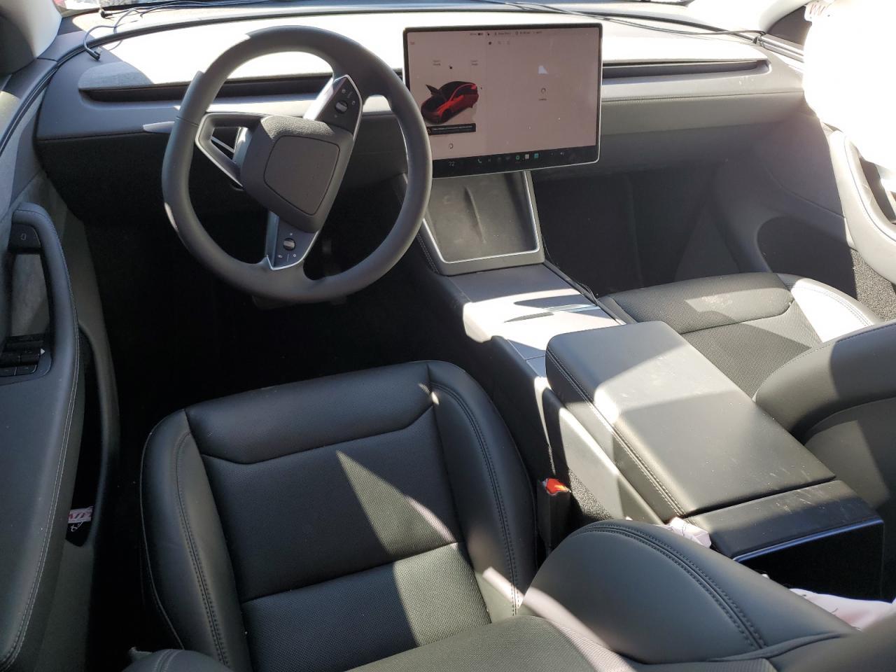 2026 TESLA MODEL Y