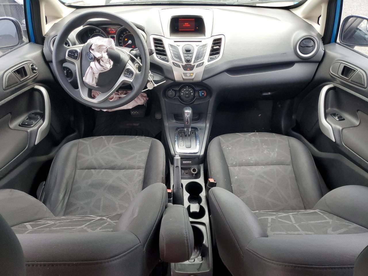 2012 FORD Fiesta