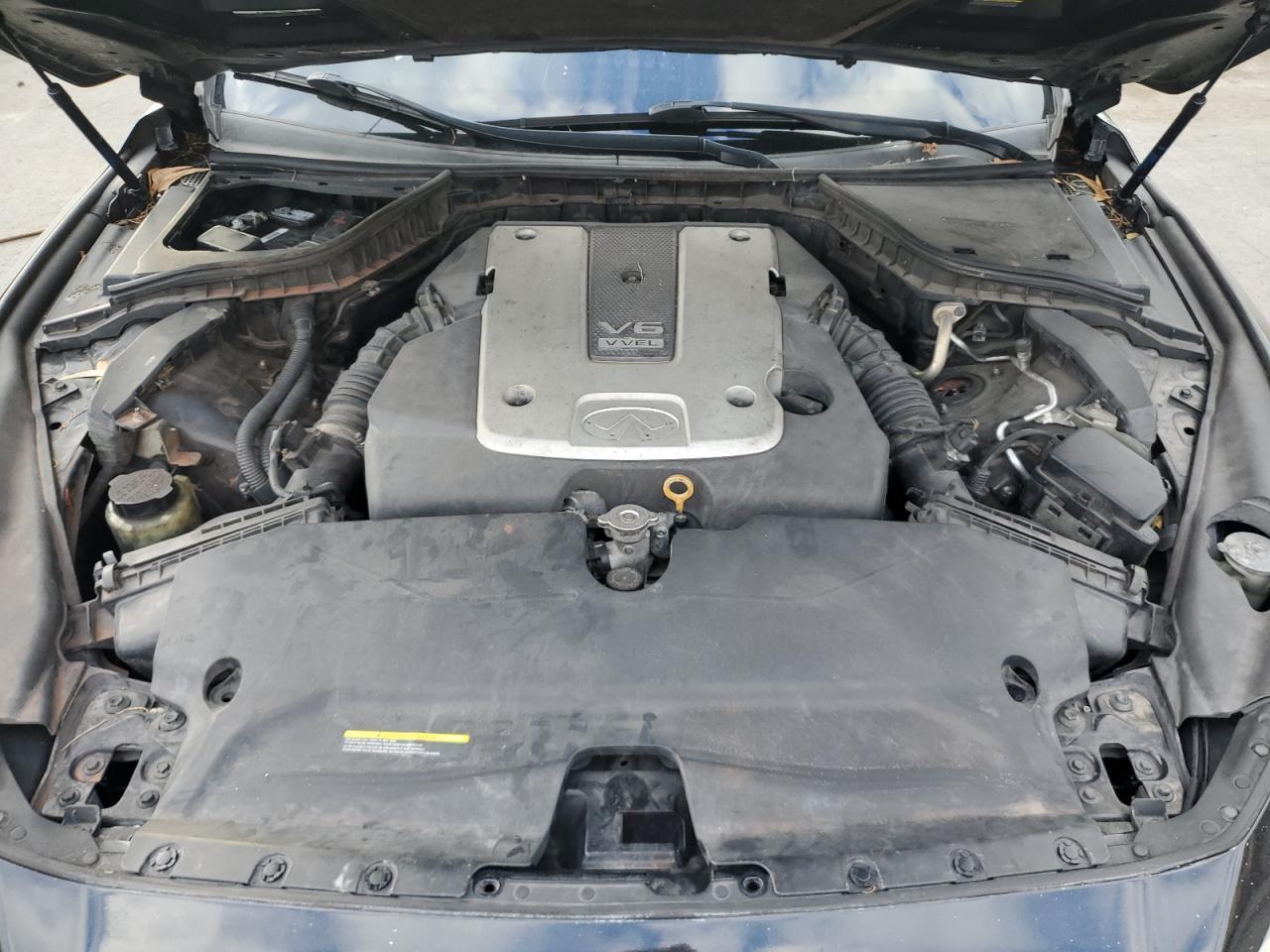 2015 INFINITI Q50