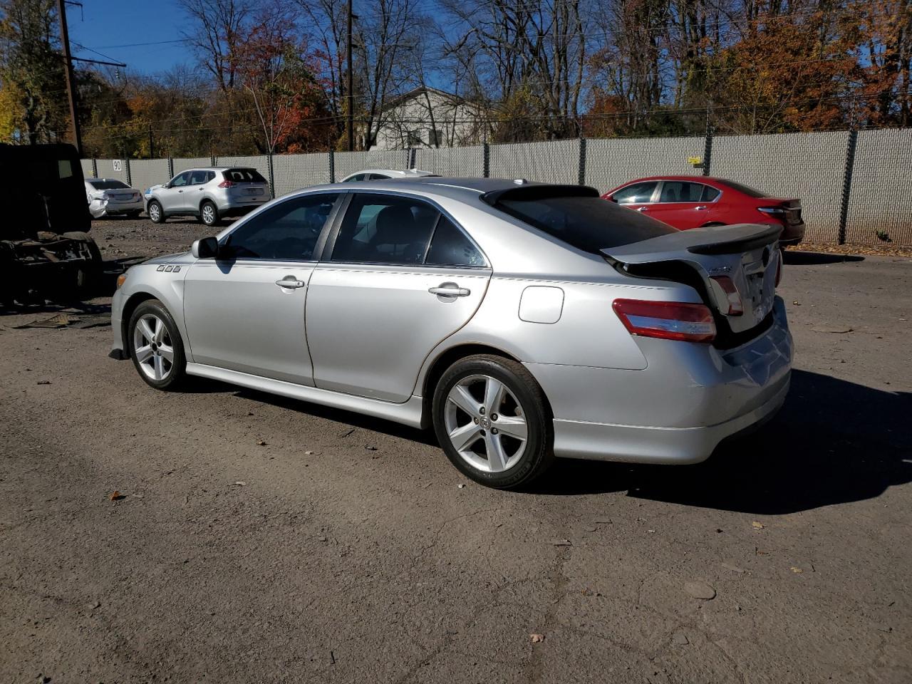 2011 TOYOTA CAMRY