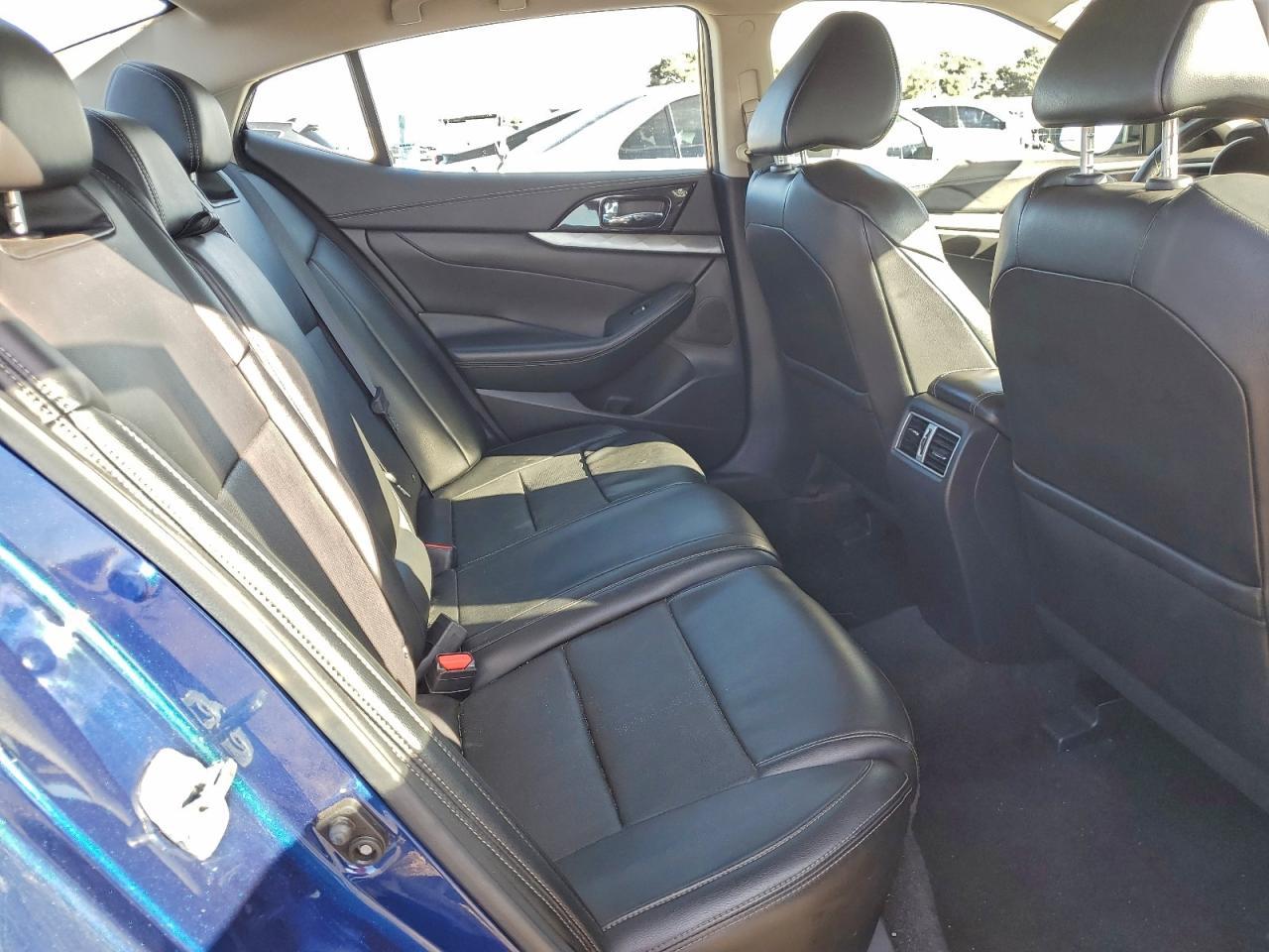 2021 NISSAN Maxima