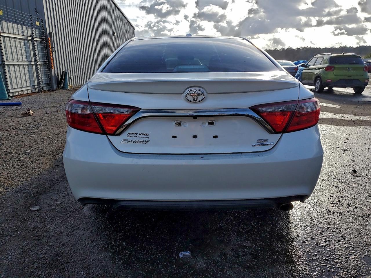 2016 TOYOTA CAMRY