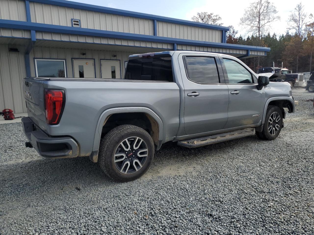 2024 GMC Sierra