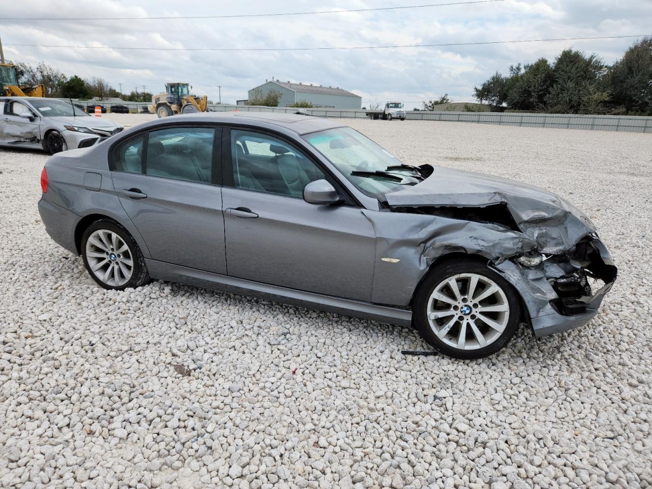 2011 BMW 3 SERIES