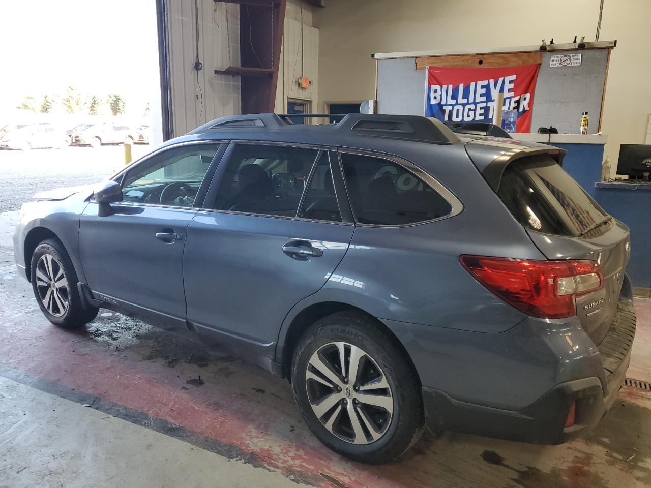 2018 SUBARU Outback