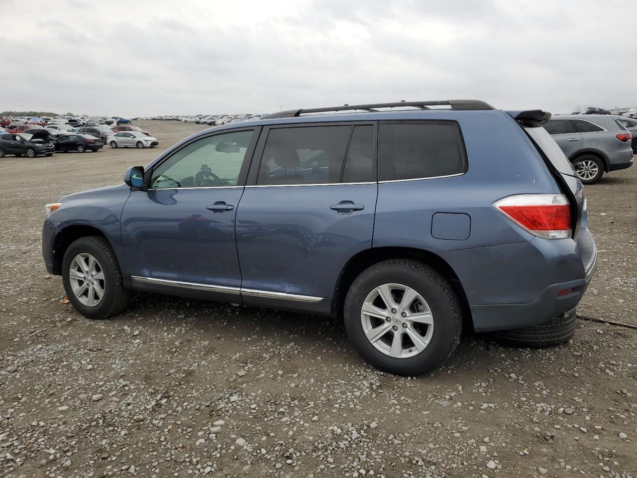 2013 TOYOTA HIGHLANDER