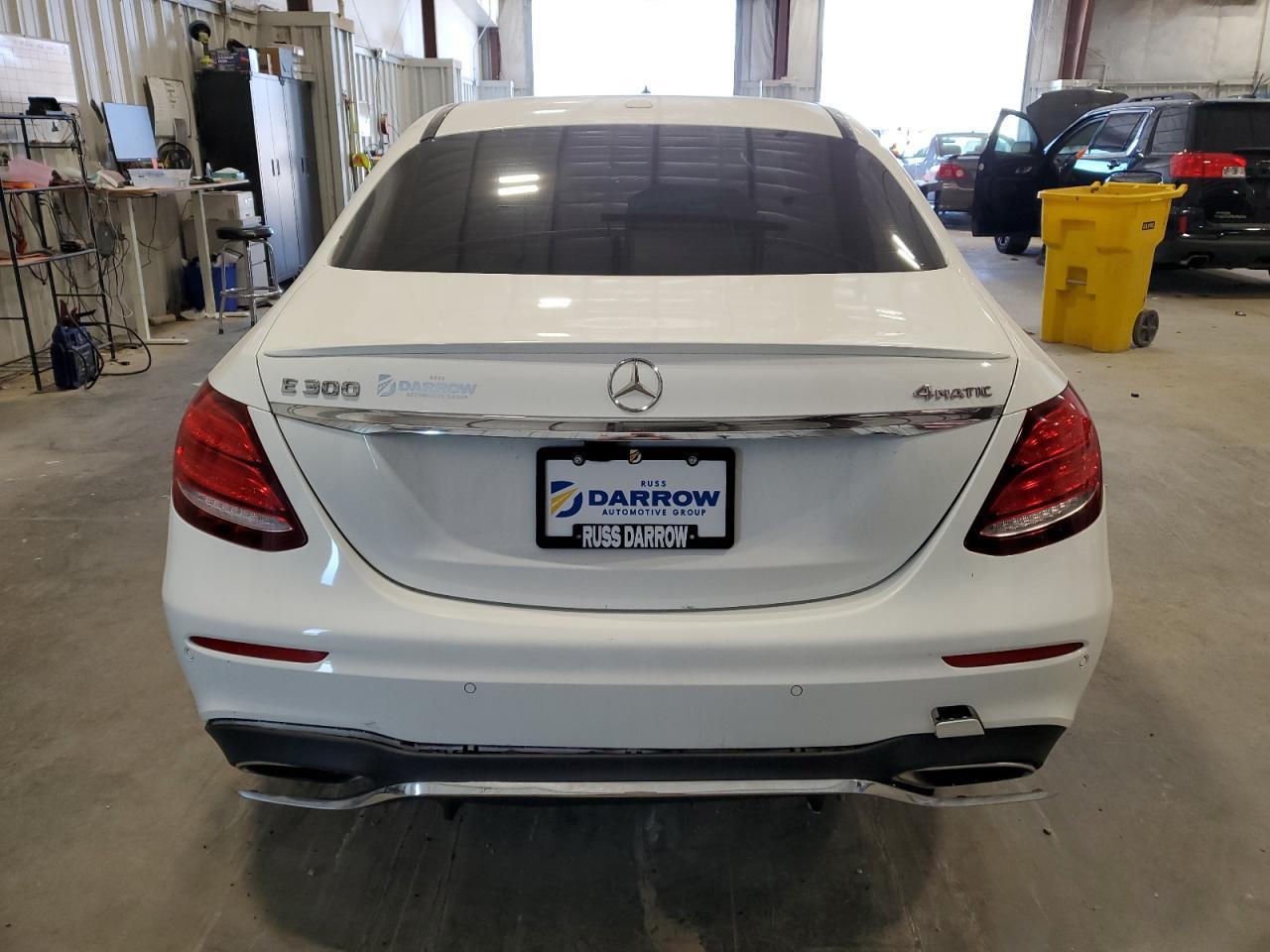 2017 MERCEDES-BENZ E-Class