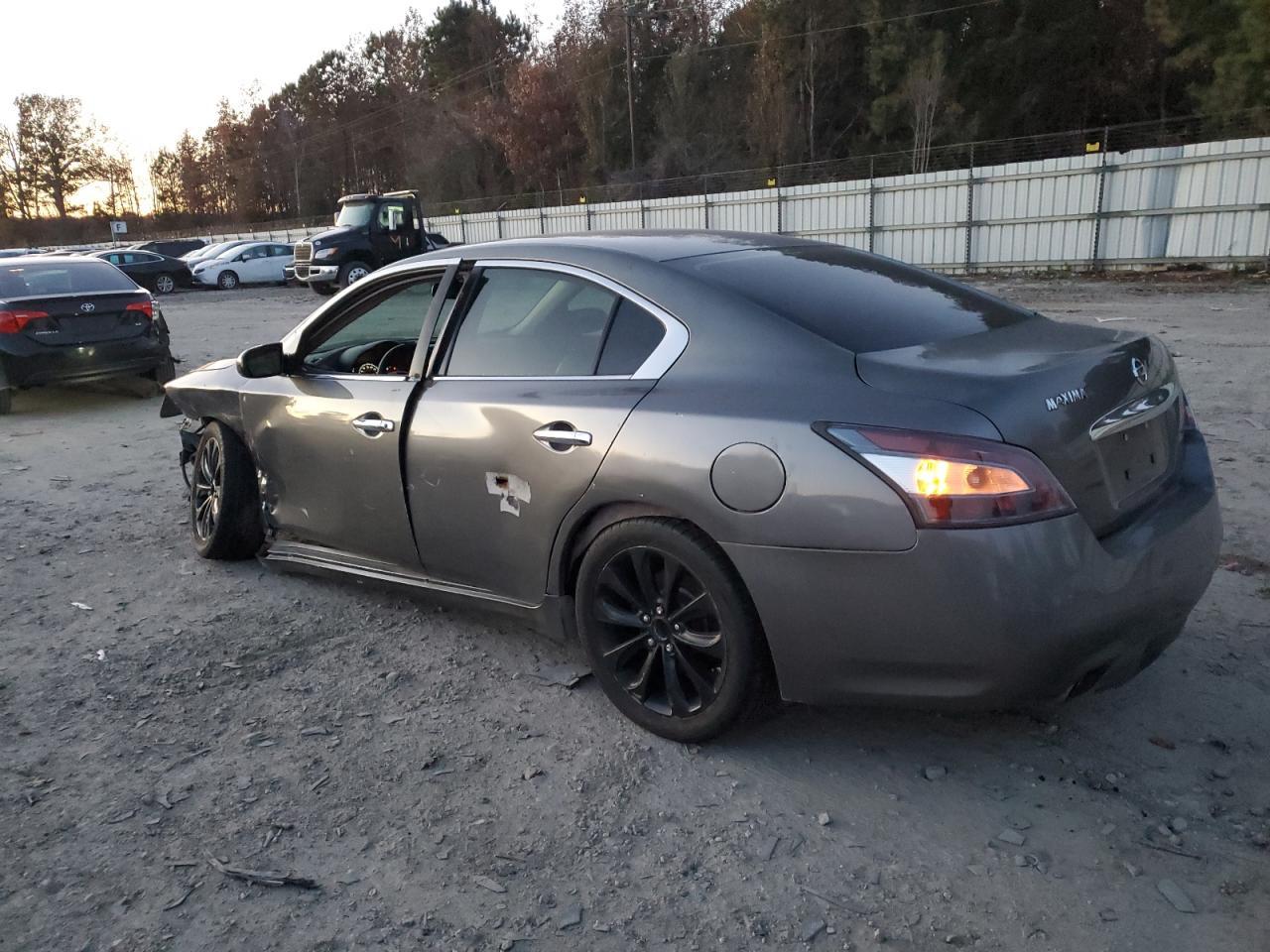 2014 NISSAN Maxima