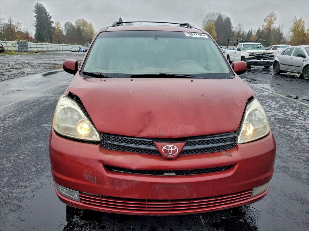 2004 TOYOTA SIENNA