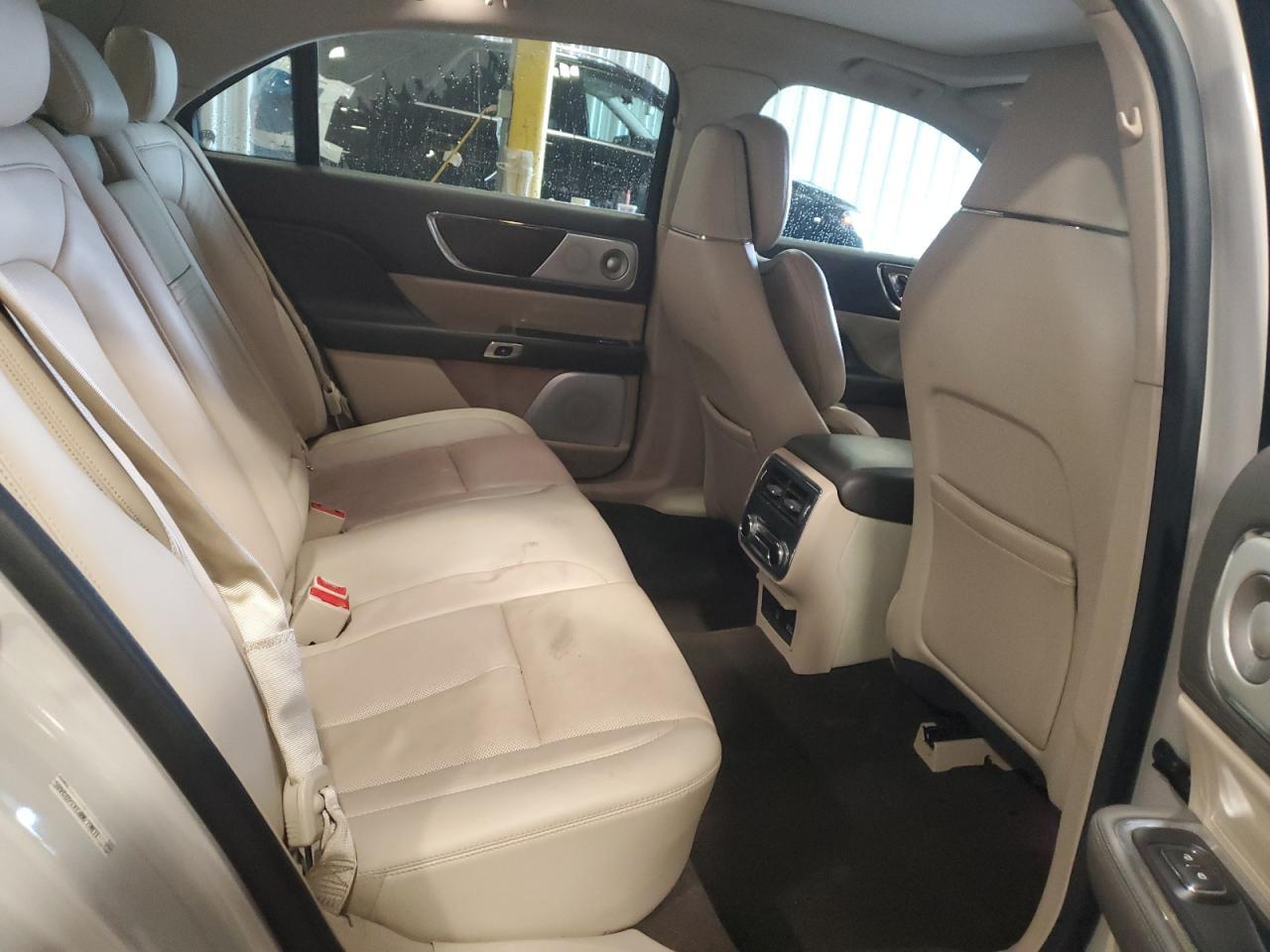 2019 LINCOLN Continental