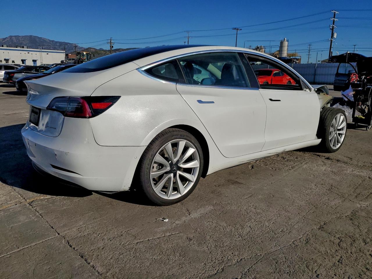 2019 TESLA MODEL 3