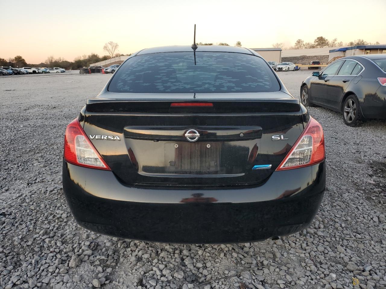 2013 NISSAN VERSA