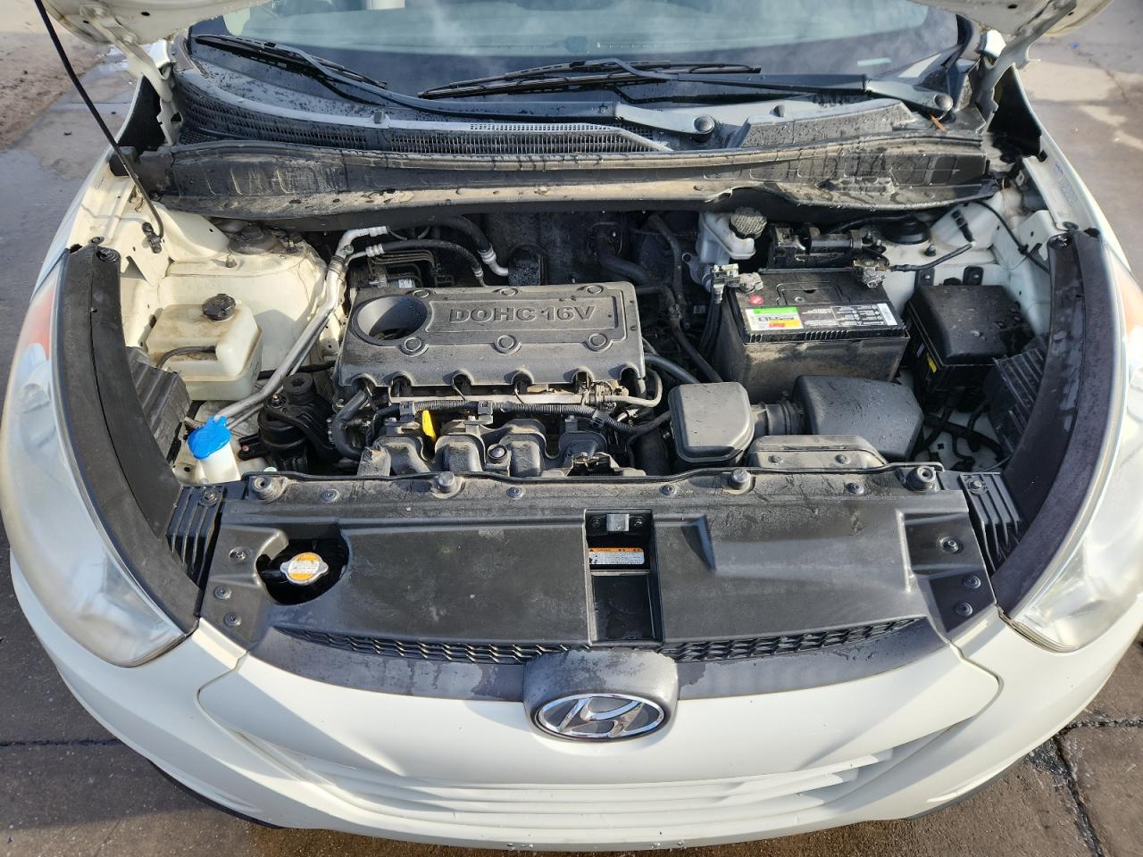 2011 HYUNDAI TUCSON