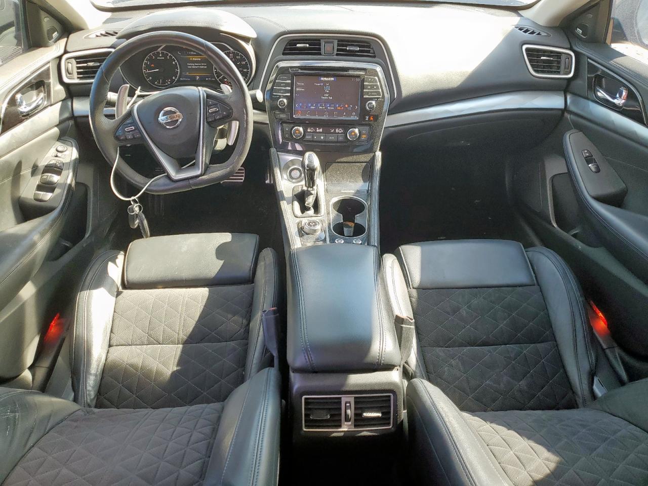 2017 NISSAN Maxima