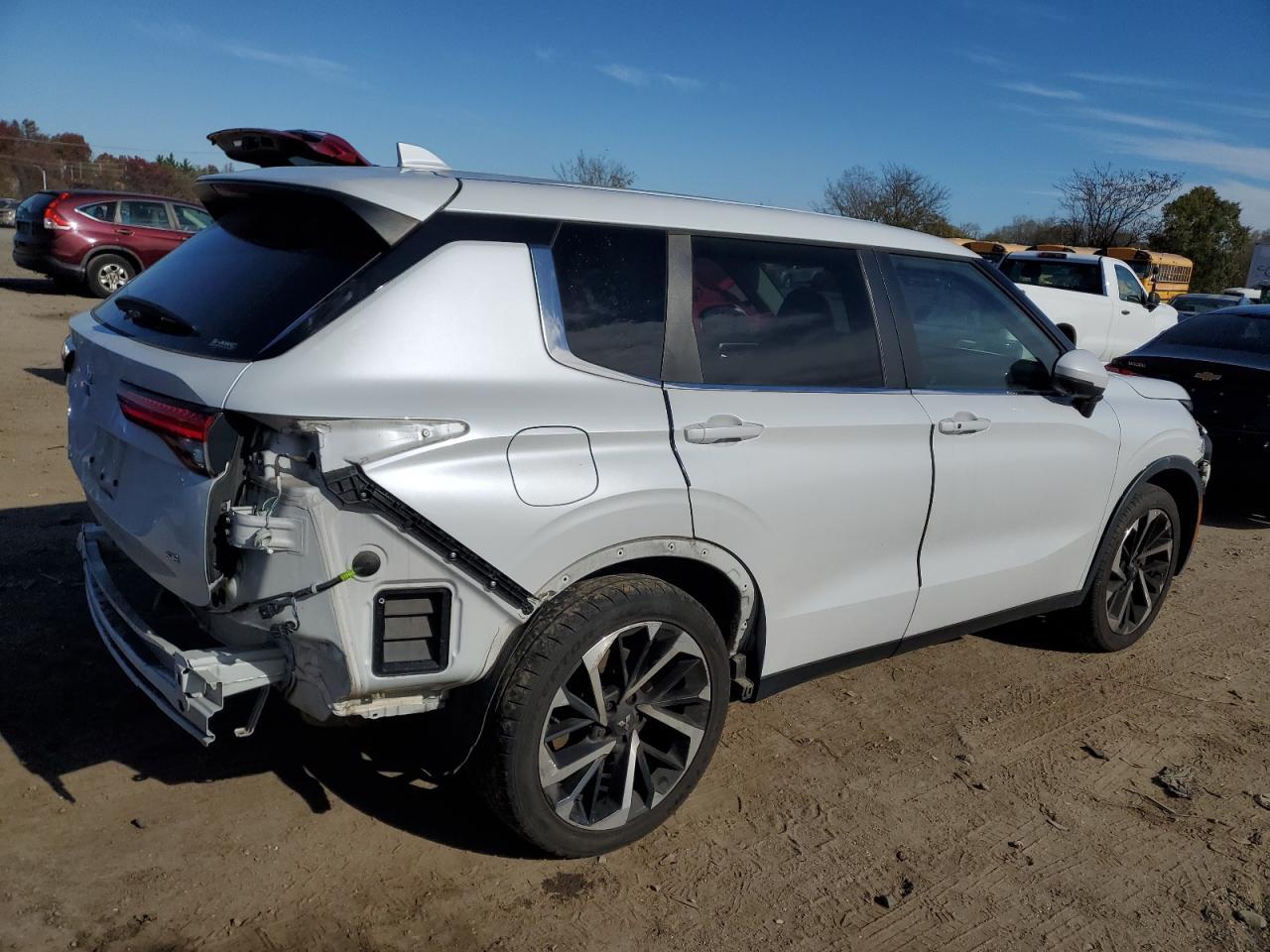 2022 MITSUBISHI outlander