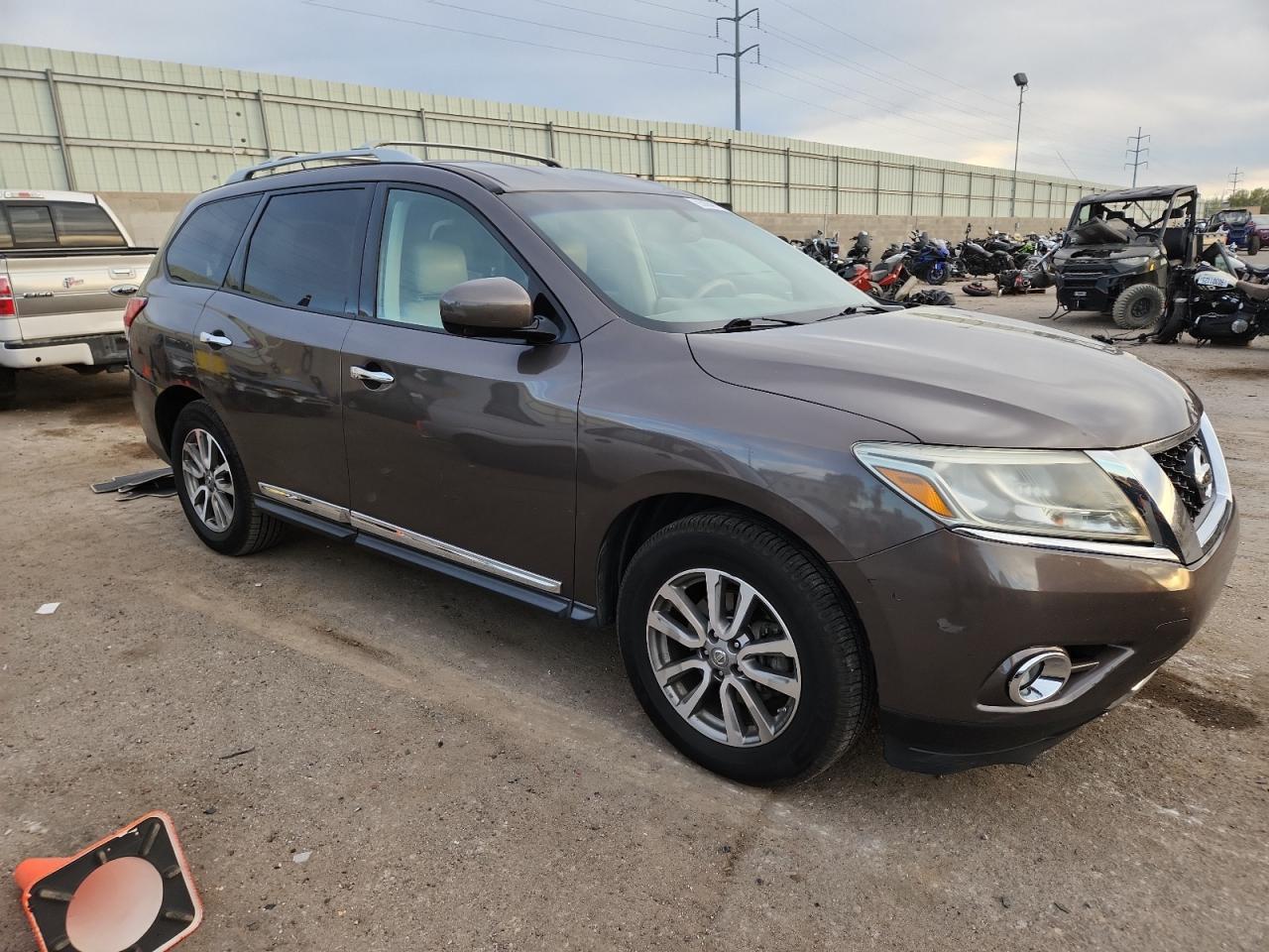2015 NISSAN PATHFINDER