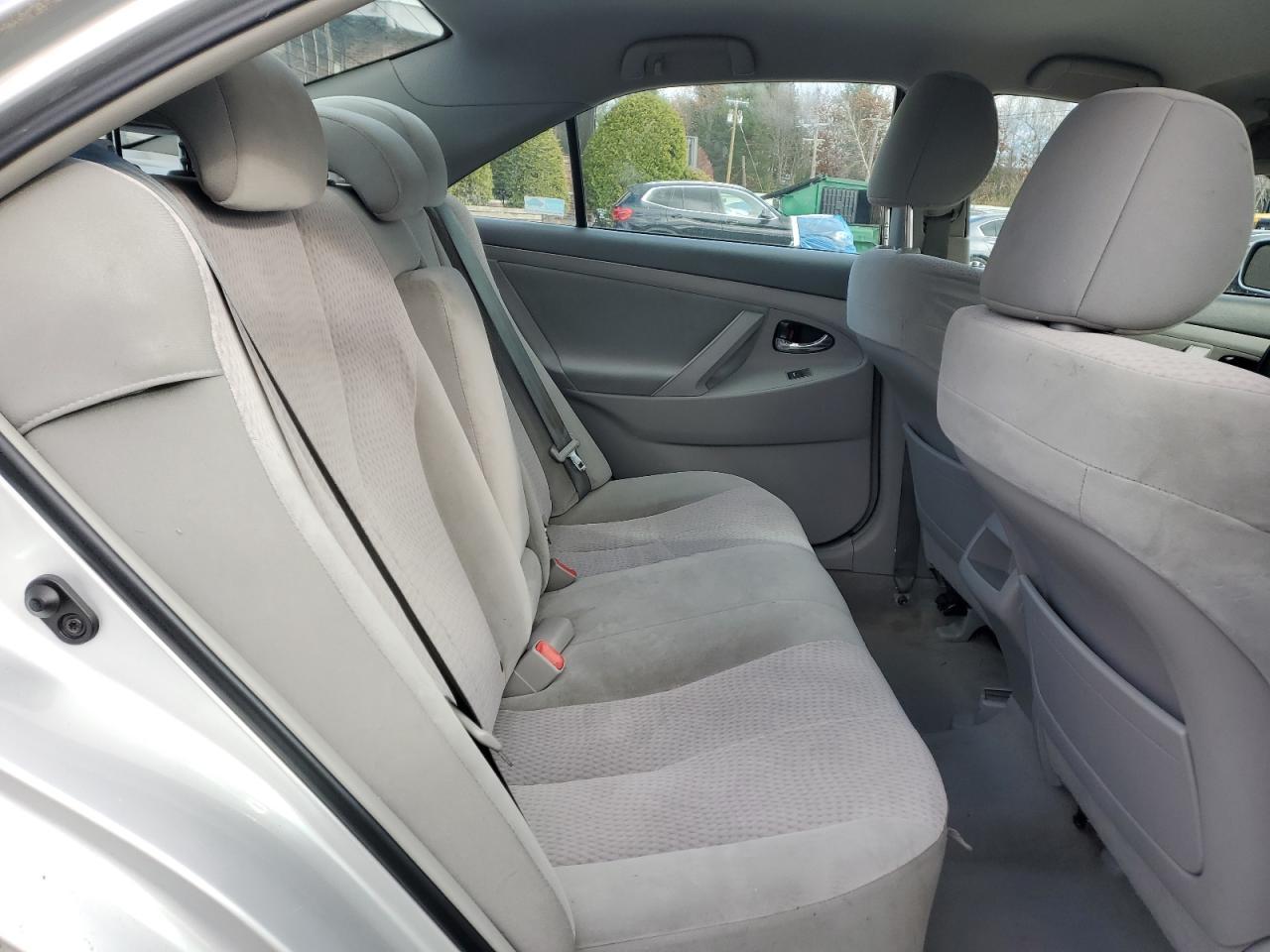2011 TOYOTA CAMRY