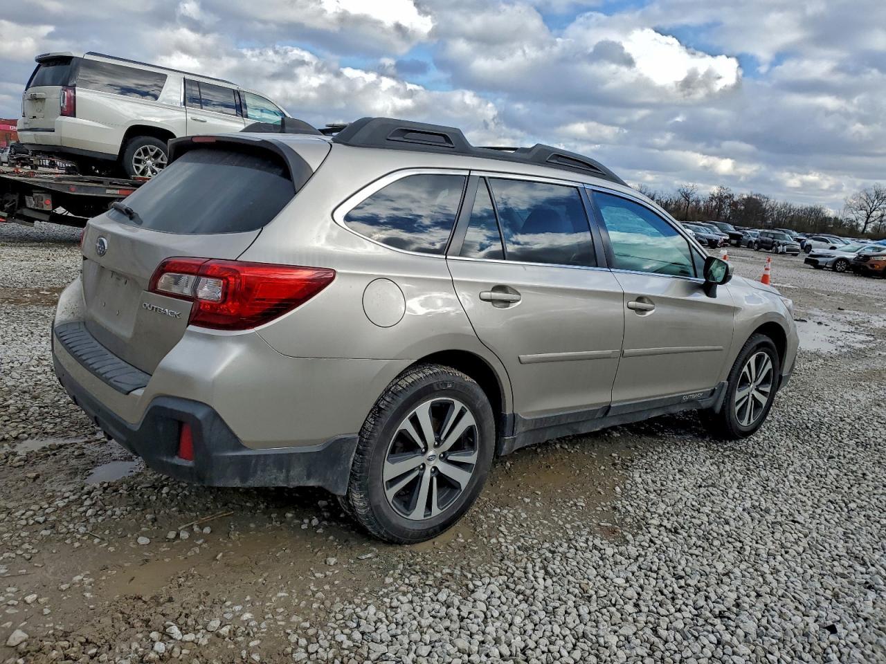 2019 SUBARU Outback