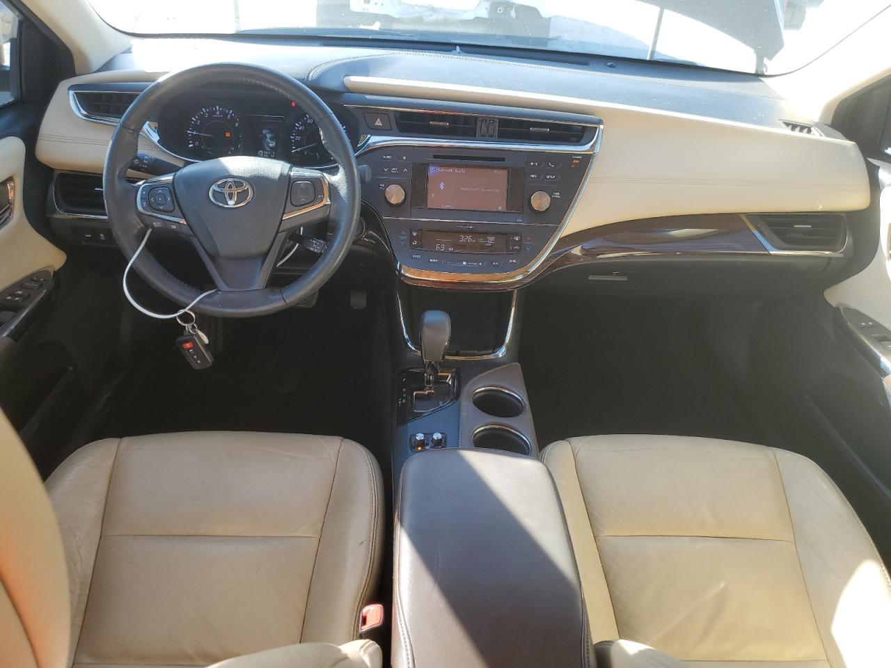 2013 TOYOTA Avalon