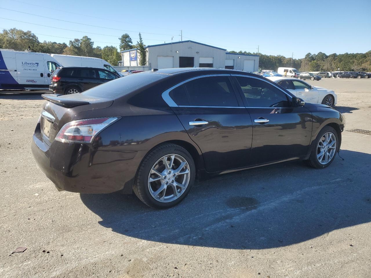 2012 NISSAN Maxima