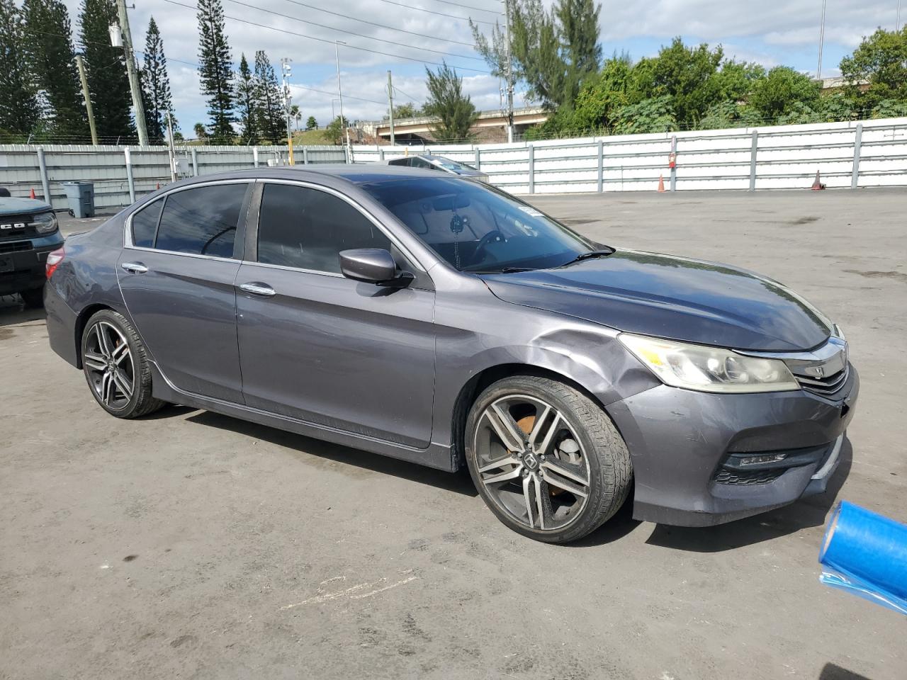 2017 HONDA ACCORD