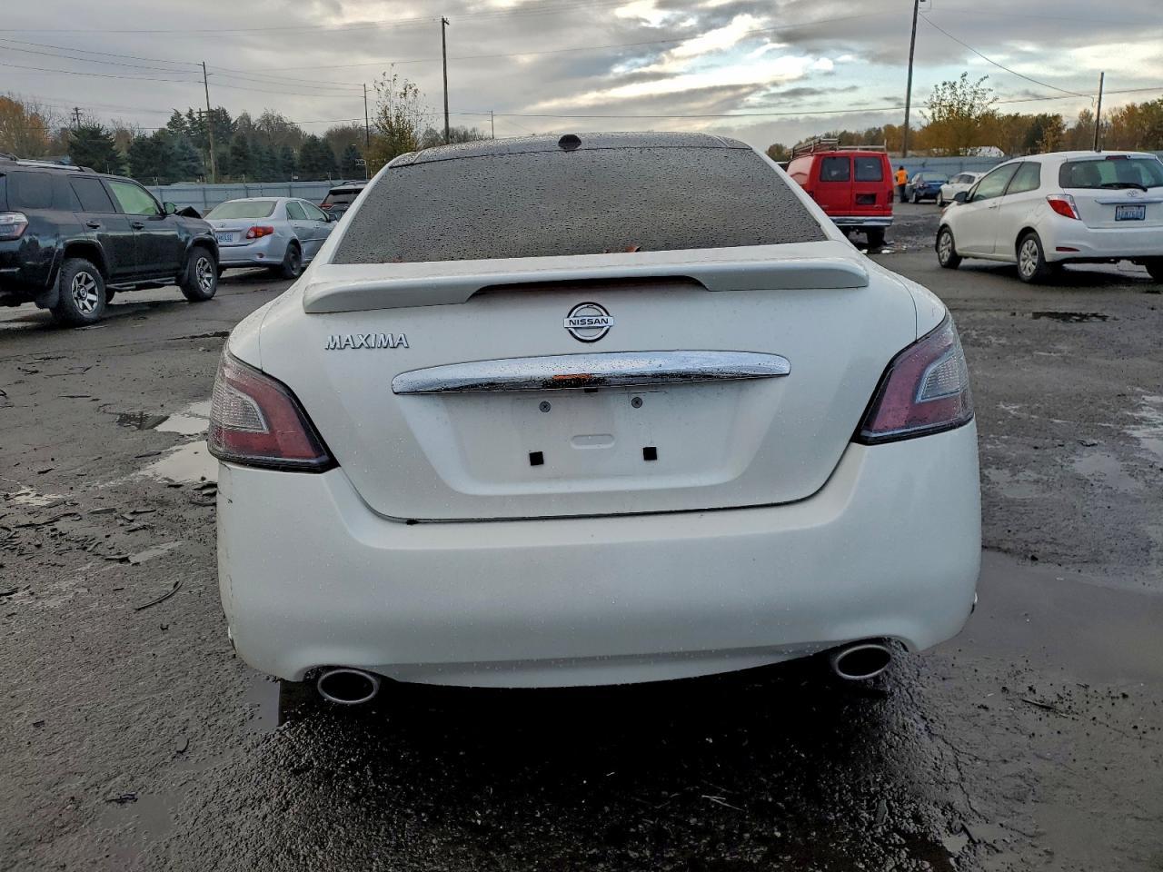 2012 NISSAN Maxima