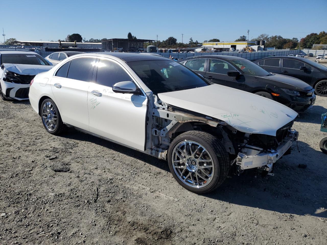 2018 MERCEDES-BENZ E-Class