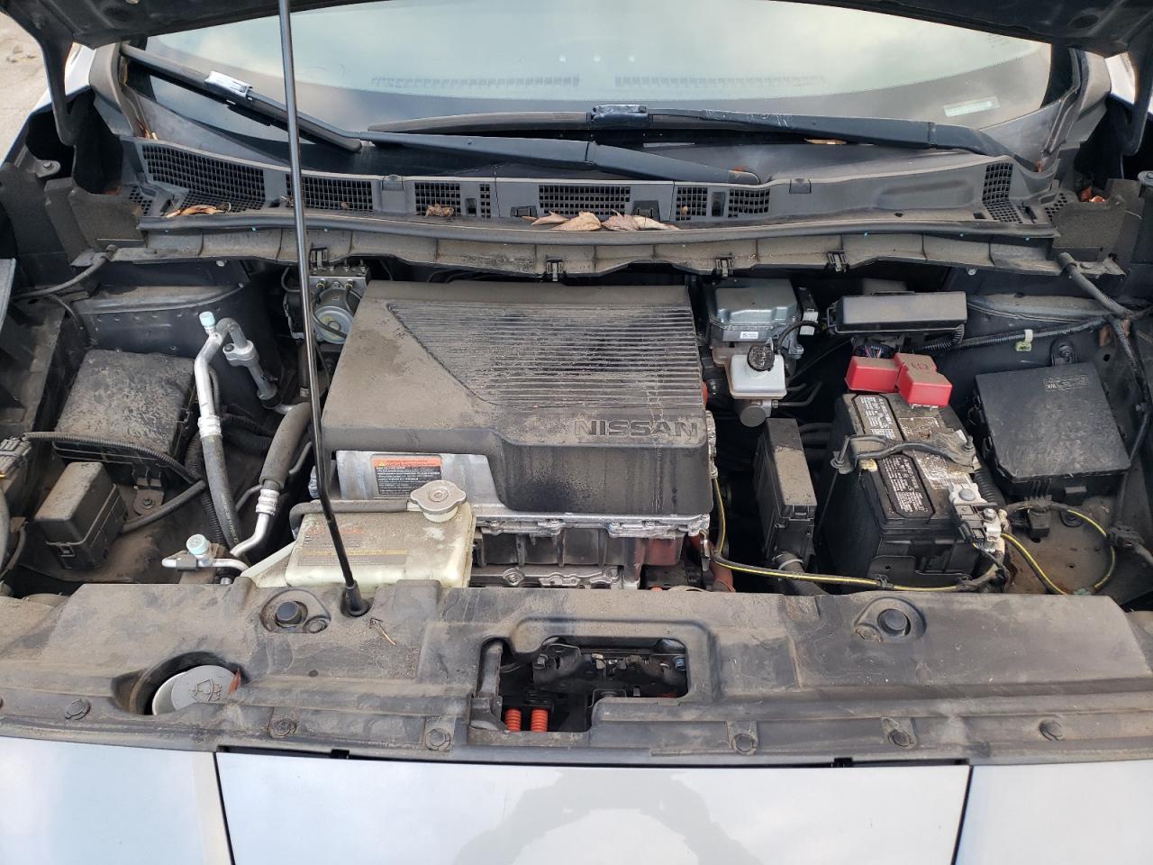 2018 NISSAN LEAF