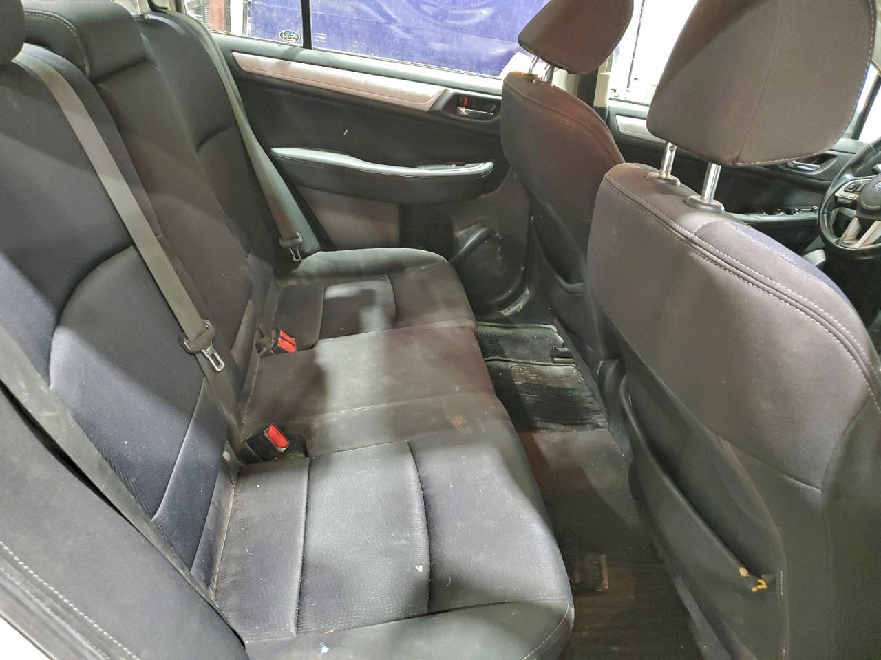 2016 SUBARU Legacy