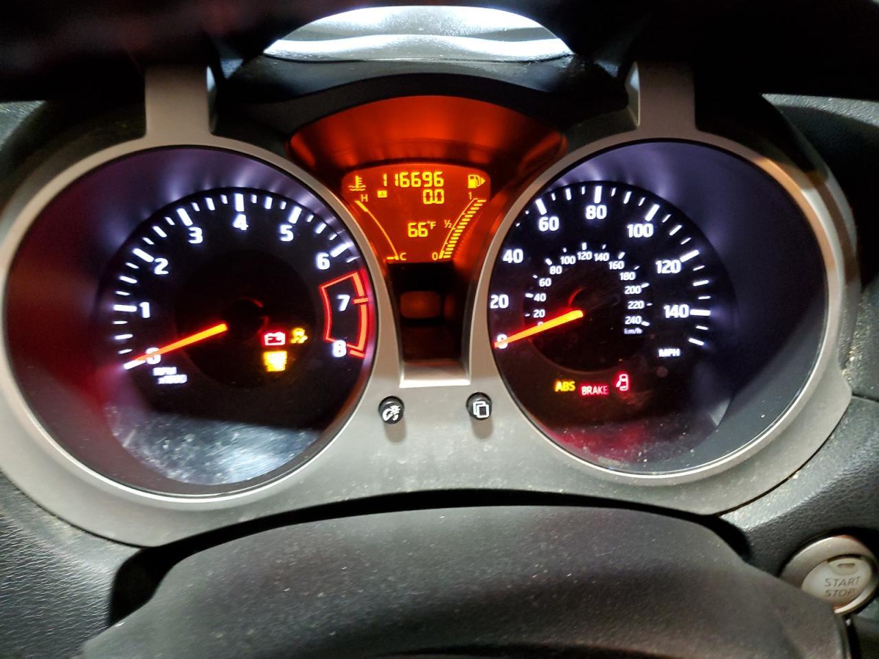 2014 NISSAN Juke