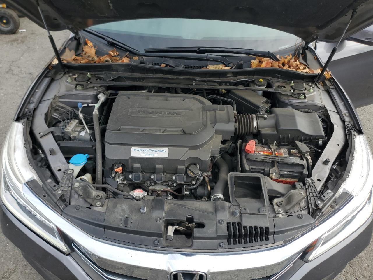 2017 HONDA ACCORD