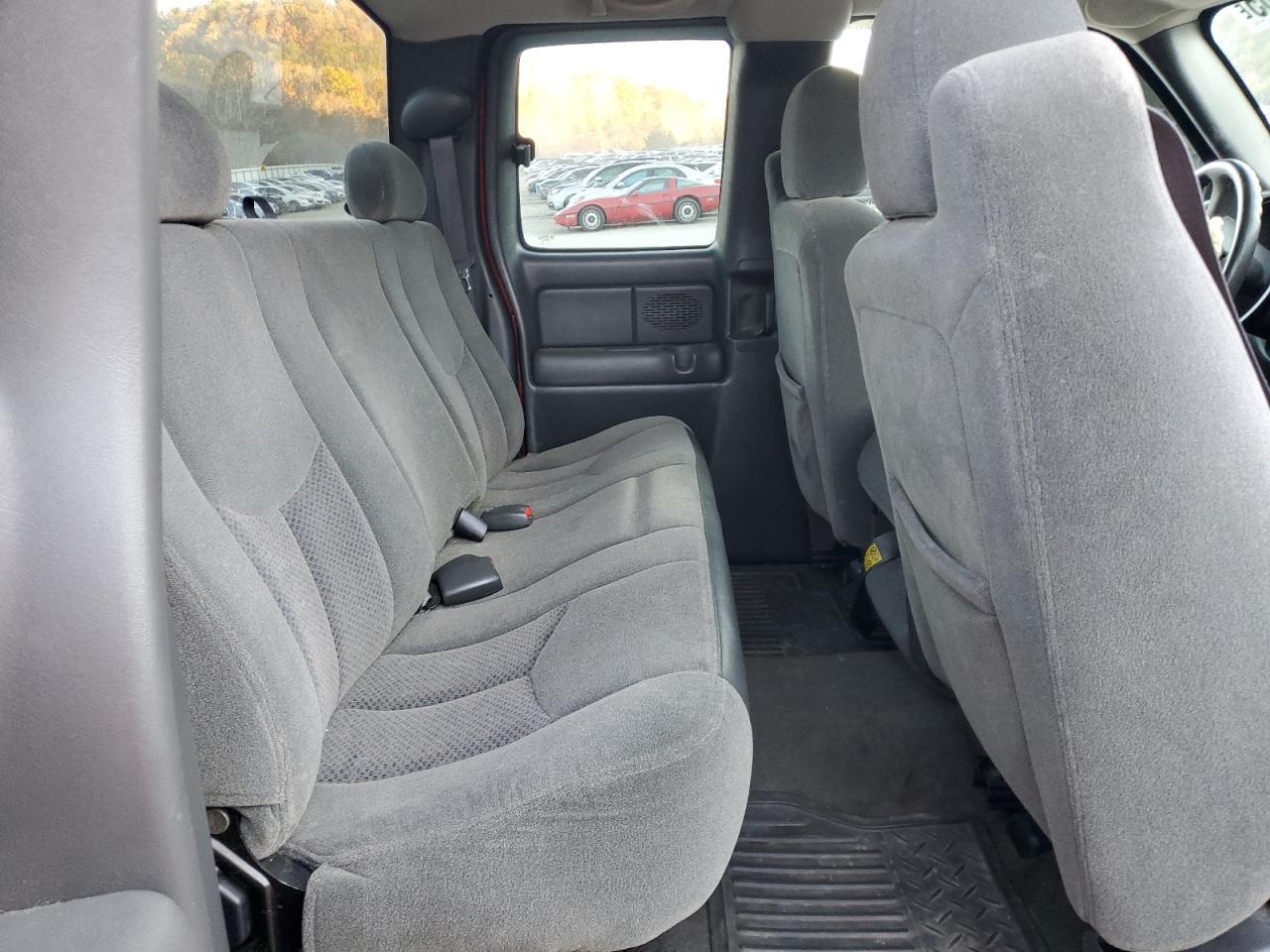 2004 CHEVROLET Silverado