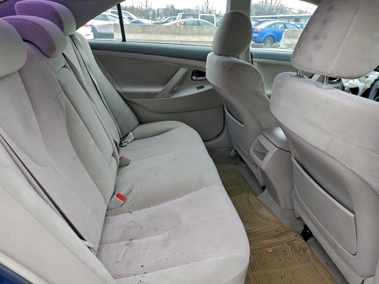 2011 TOYOTA CAMRY