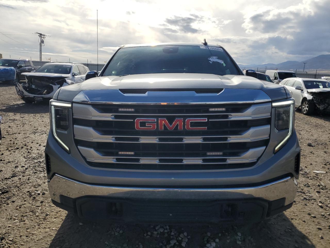 2023 GMC Sierra