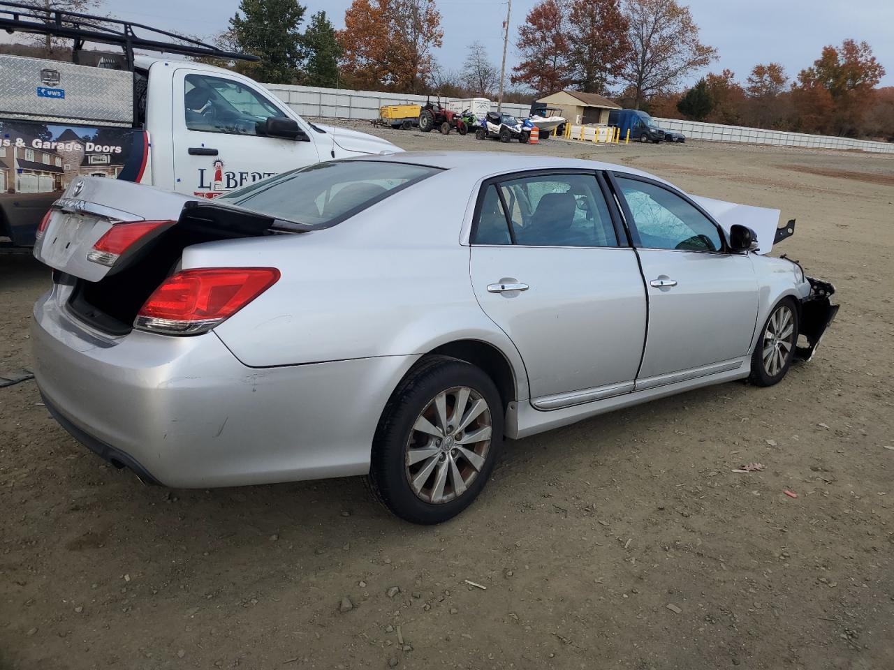 2012 TOYOTA Avalon