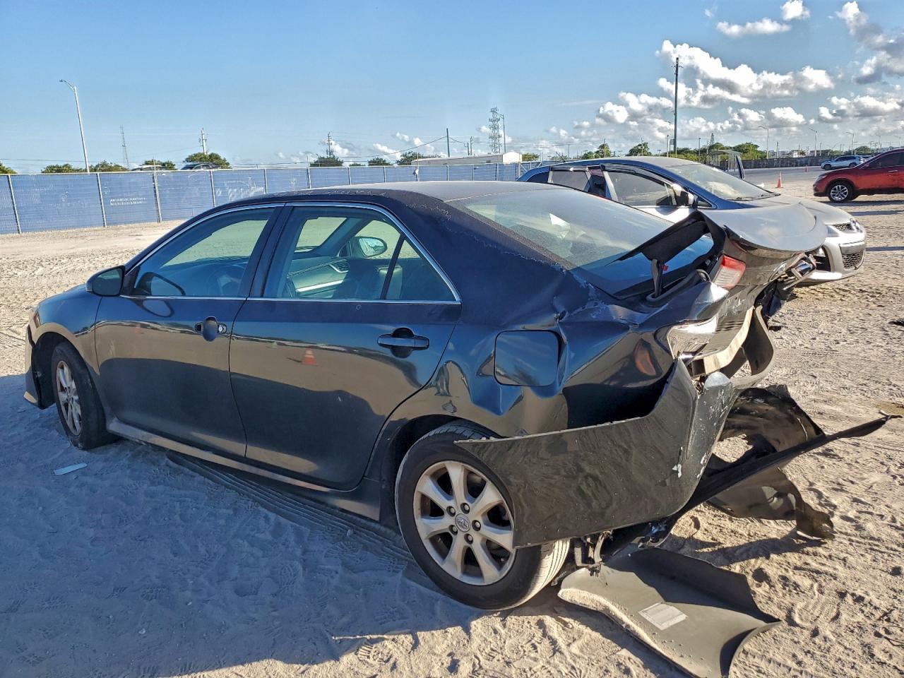 2012 TOYOTA CAMRY