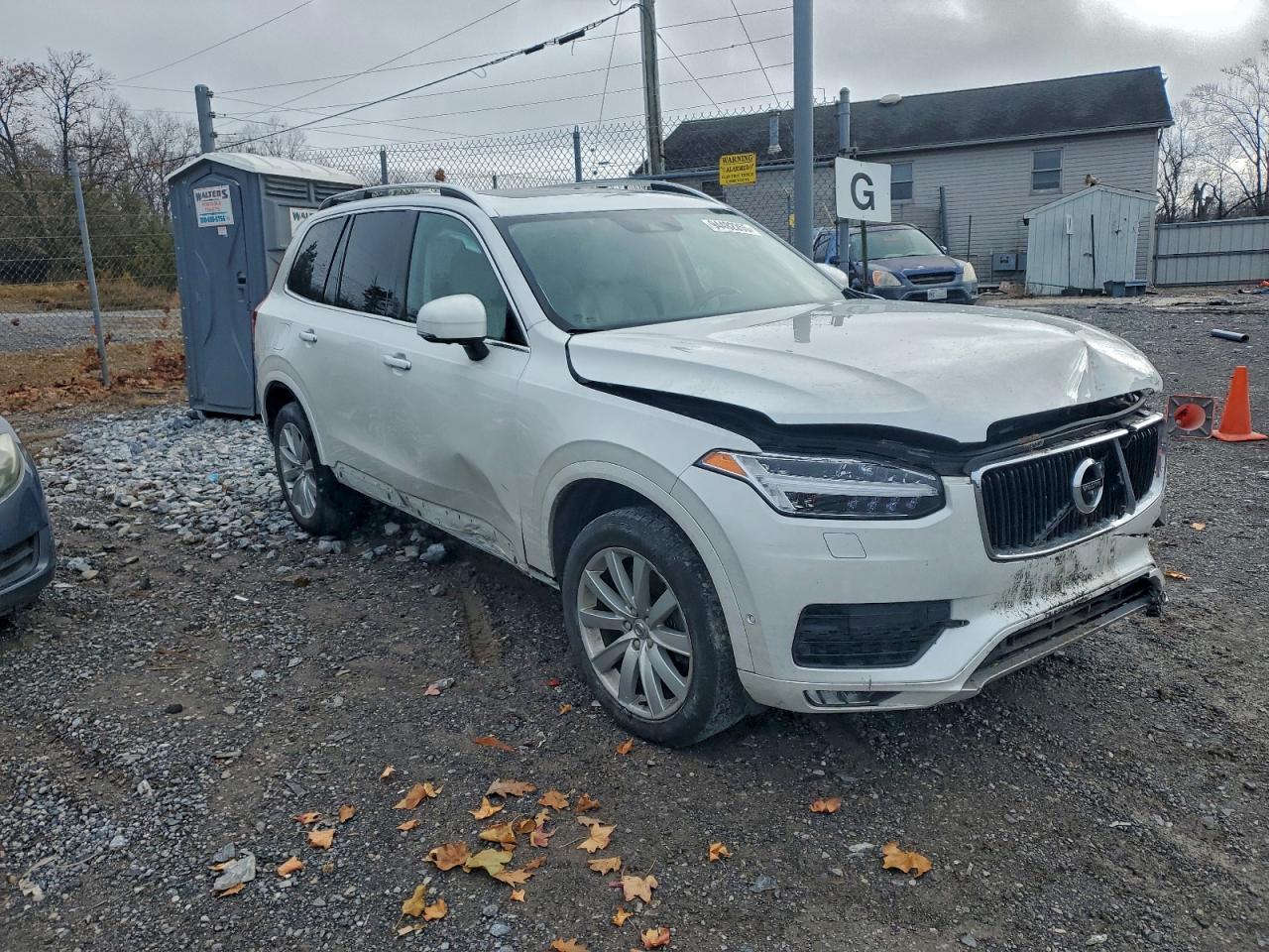 2017 VOLVO XC90