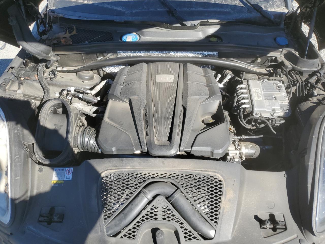 2023 PORSCHE Macan