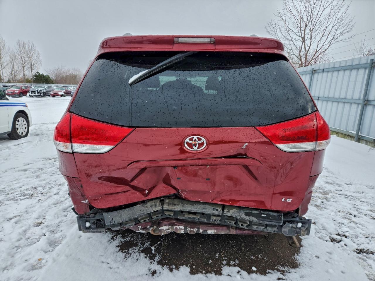 2012 TOYOTA SIENNA