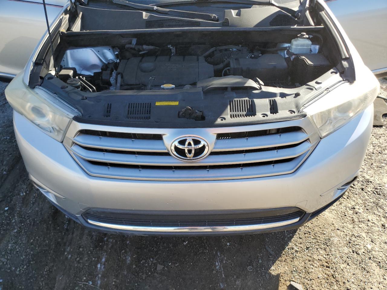 2013 TOYOTA HIGHLANDER
