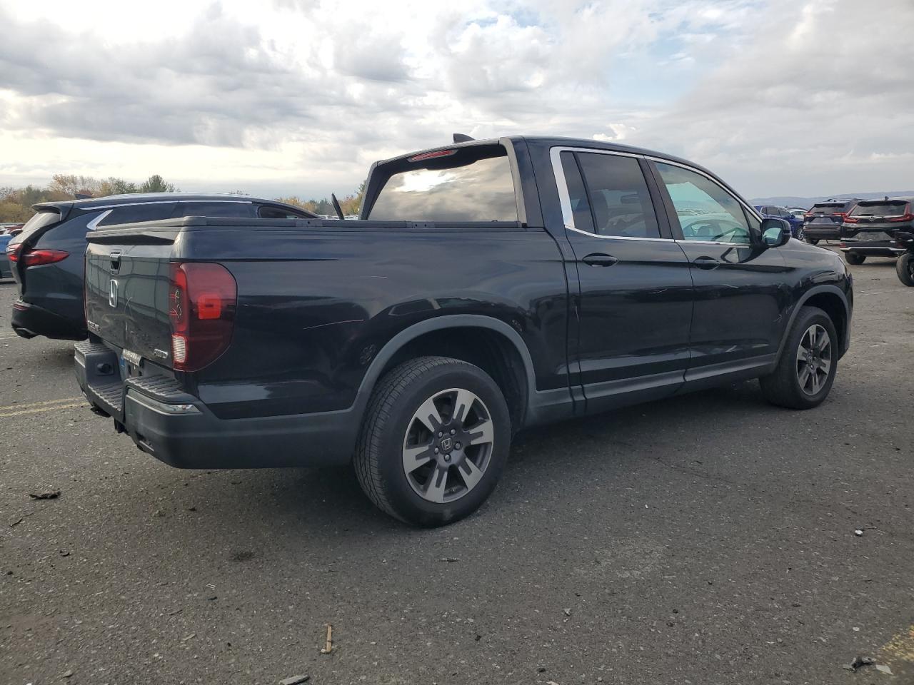 2017 HONDA Ridgeline