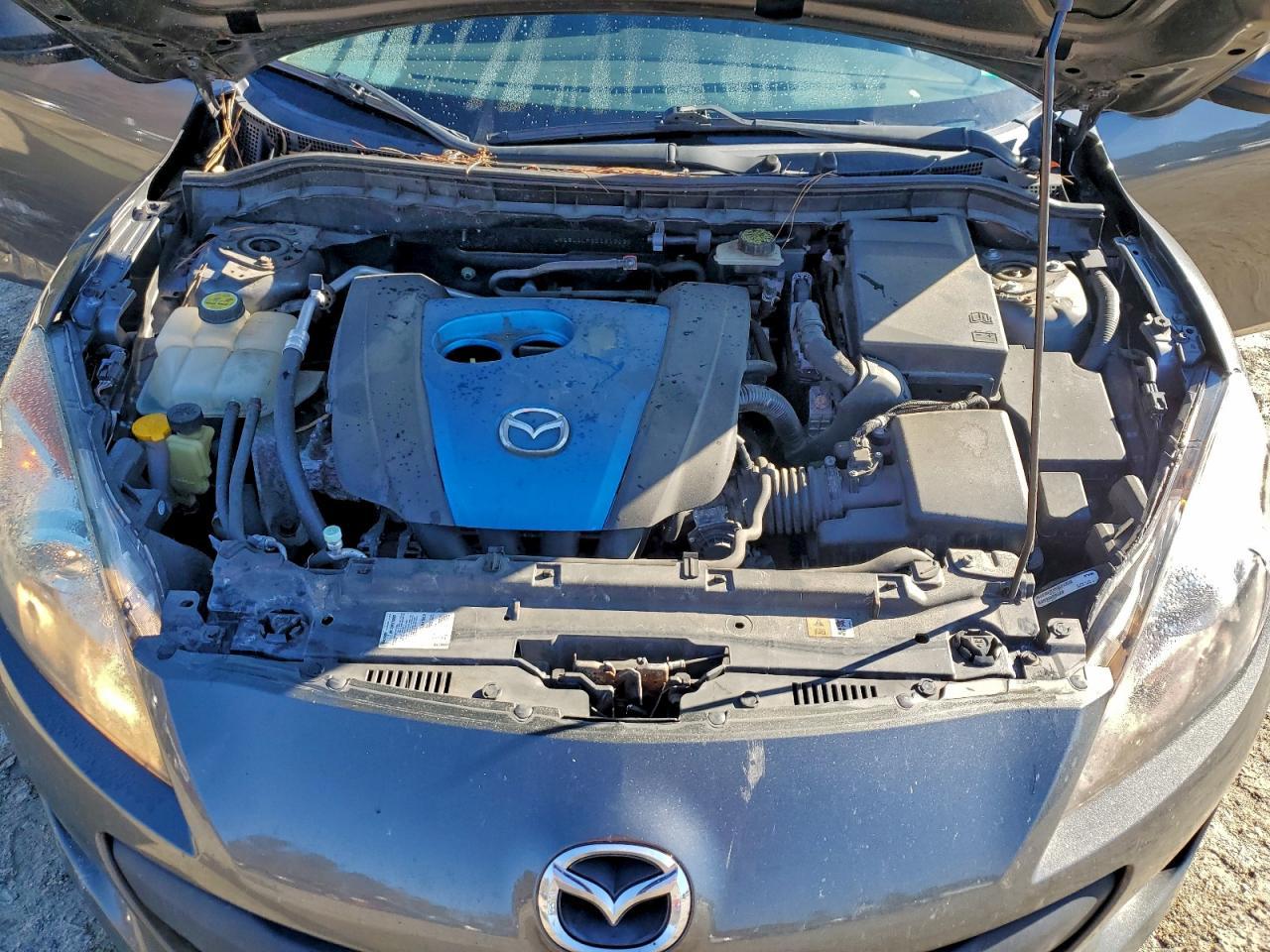 2013 MAZDA 3