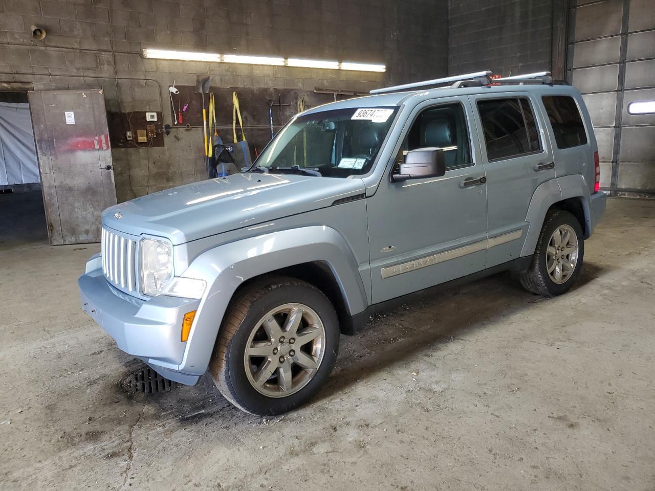 2012 JEEP Liberty